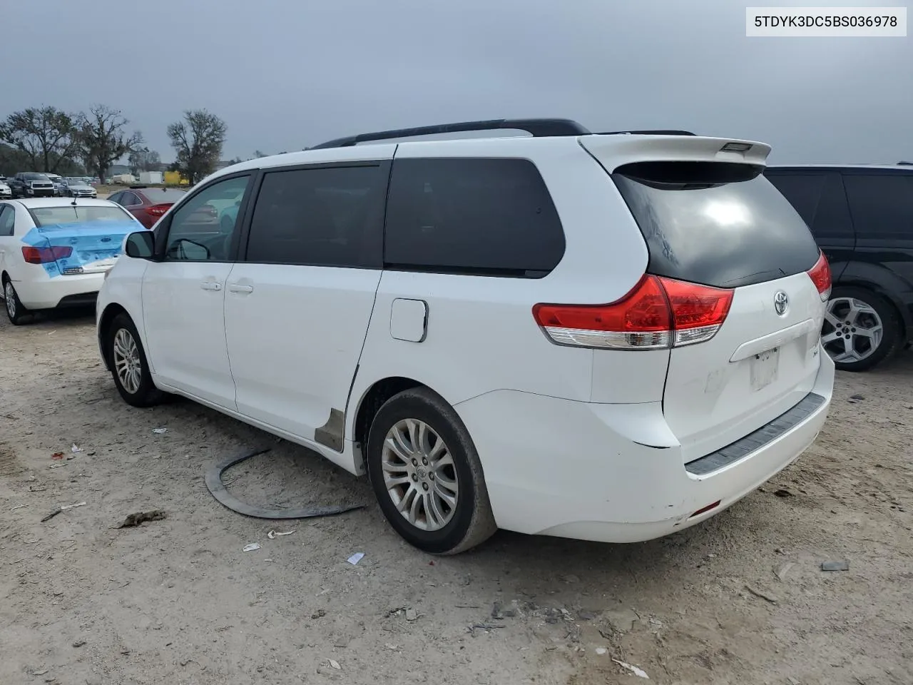 2011 Toyota Sienna Xle VIN: 5TDYK3DC5BS036978 Lot: 71070314