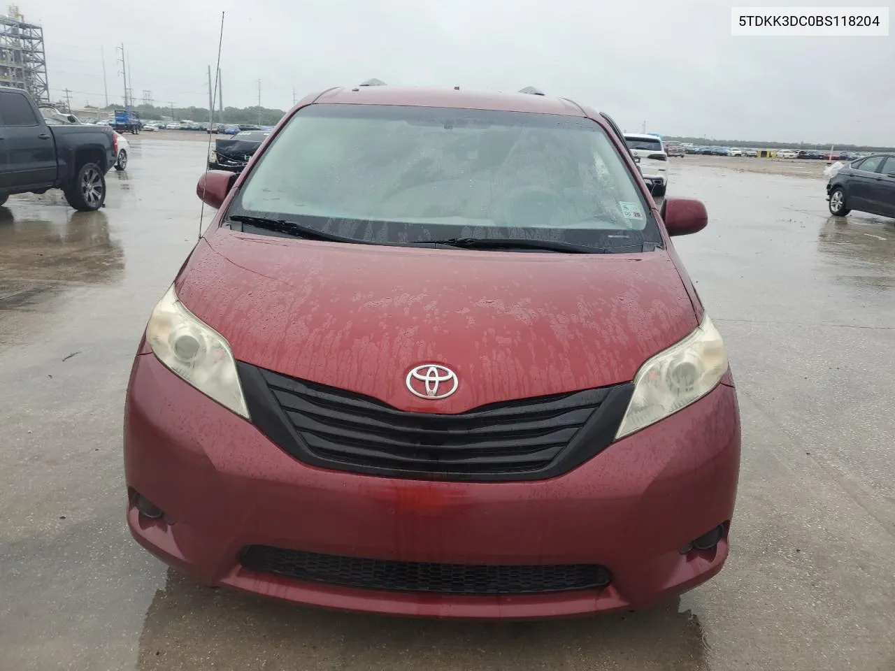 2011 Toyota Sienna Le VIN: 5TDKK3DC0BS118204 Lot: 71211704