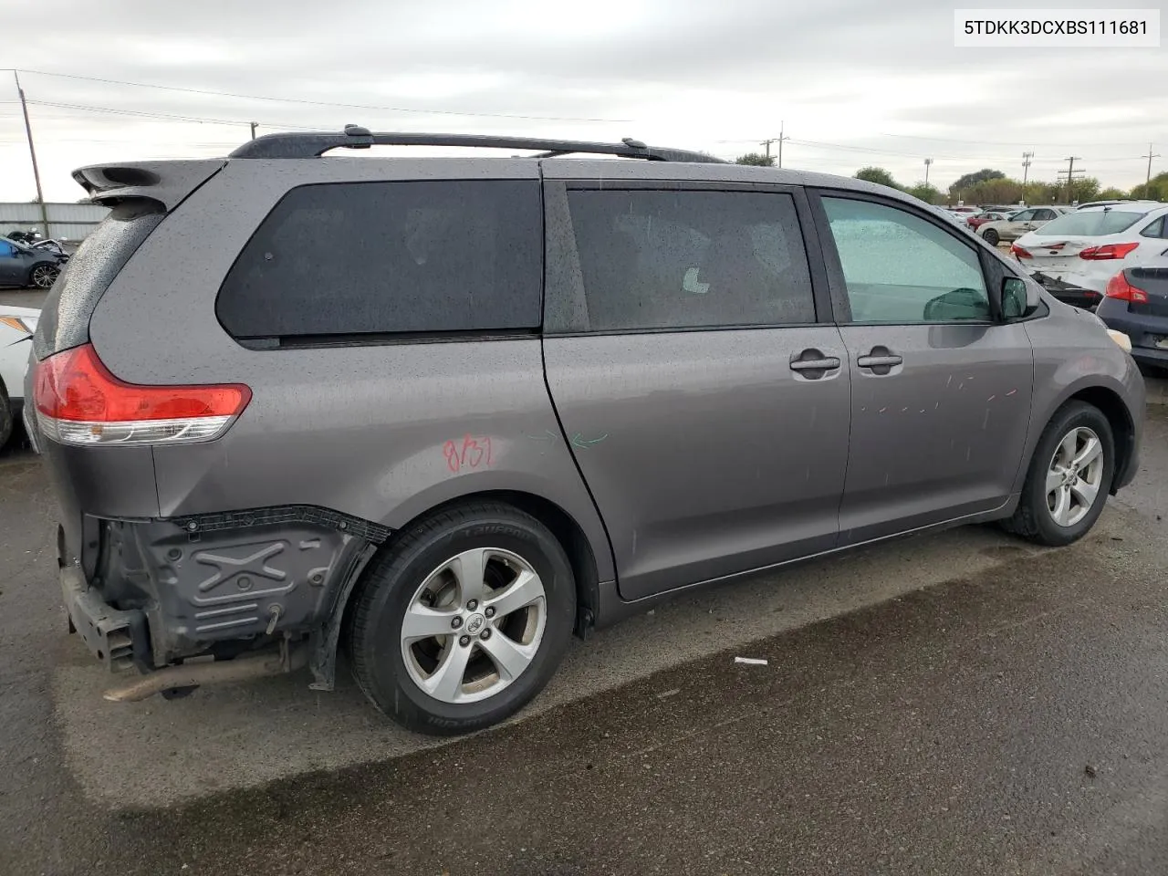 5TDKK3DCXBS111681 2011 Toyota Sienna Le