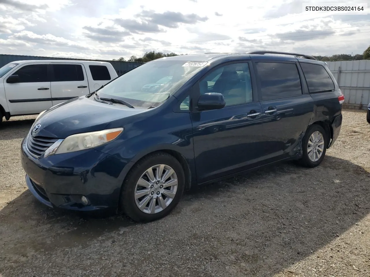 5TDDK3DC3BS024164 2011 Toyota Sienna Xle