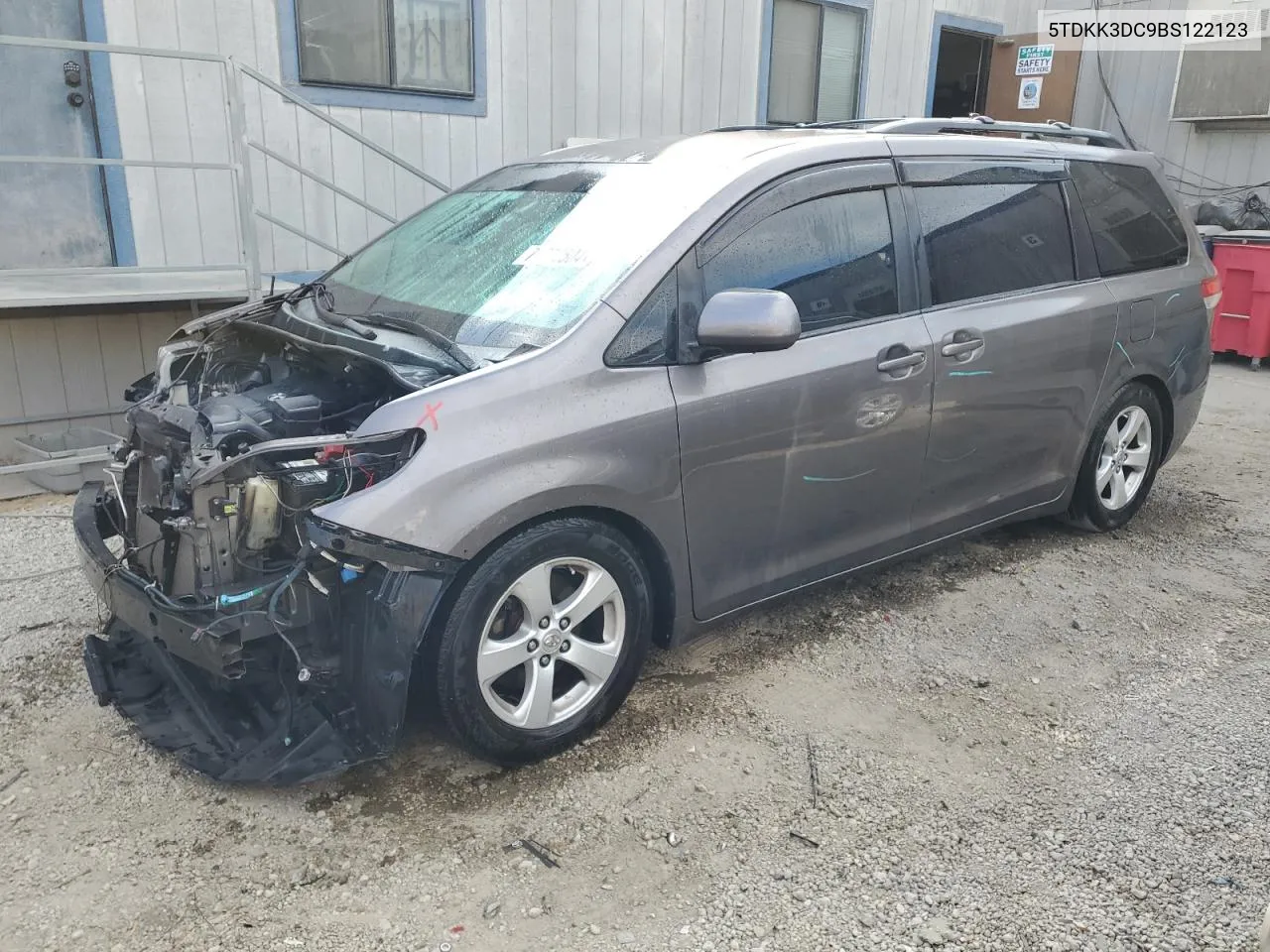 2011 Toyota Sienna Le VIN: 5TDKK3DC9BS122123 Lot: 71772504