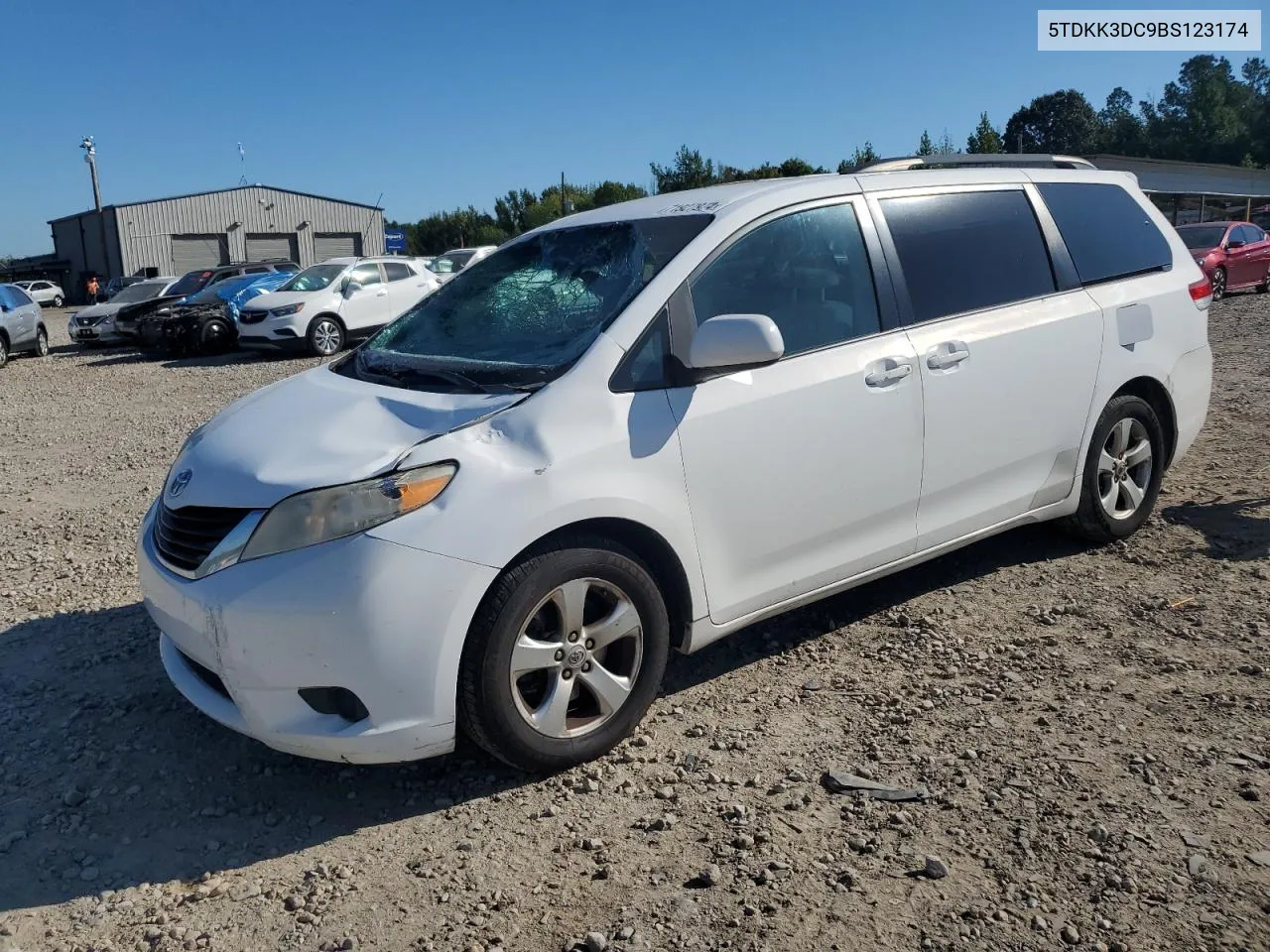 2011 Toyota Sienna Le VIN: 5TDKK3DC9BS123174 Lot: 71927974