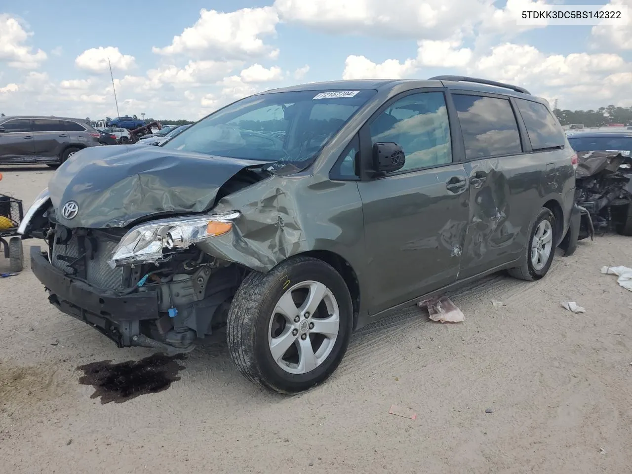 5TDKK3DC5BS142322 2011 Toyota Sienna Le