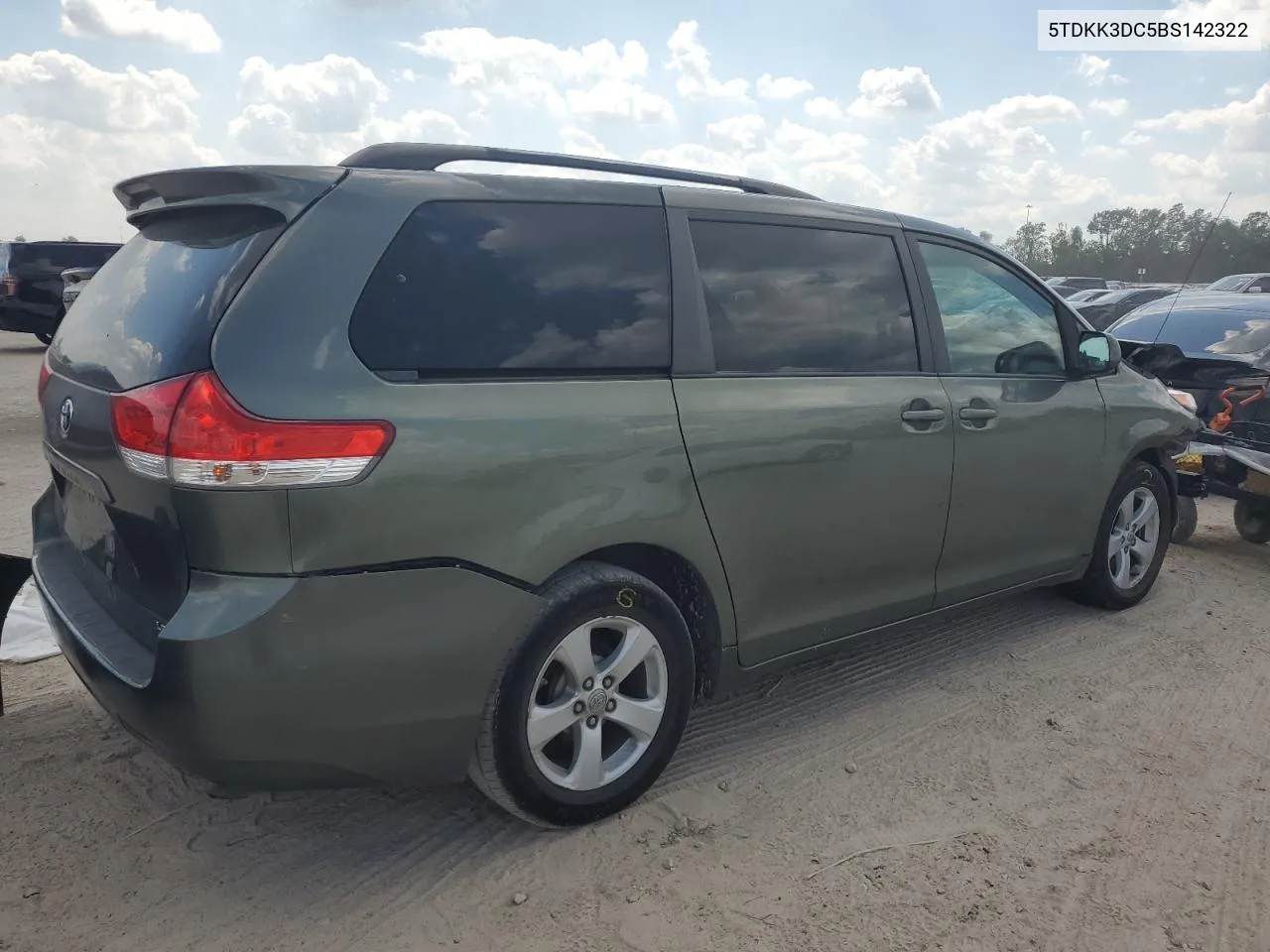 5TDKK3DC5BS142322 2011 Toyota Sienna Le