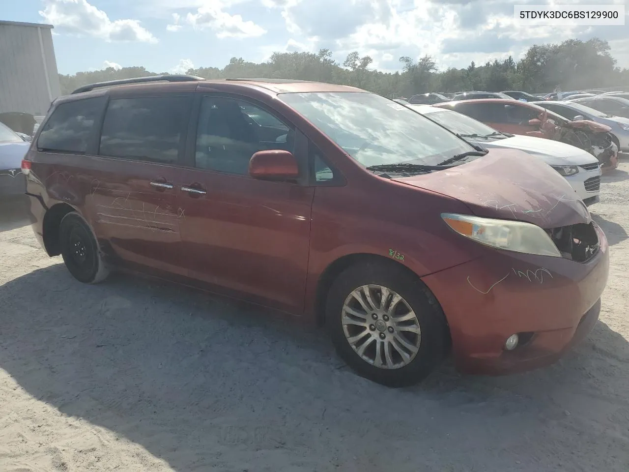 2011 Toyota Sienna Xle VIN: 5TDYK3DC6BS129900 Lot: 72282754