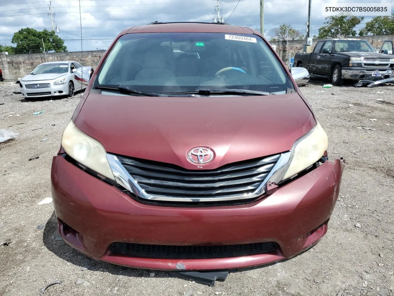 5TDKK3DC7BS005835 2011 Toyota Sienna Le