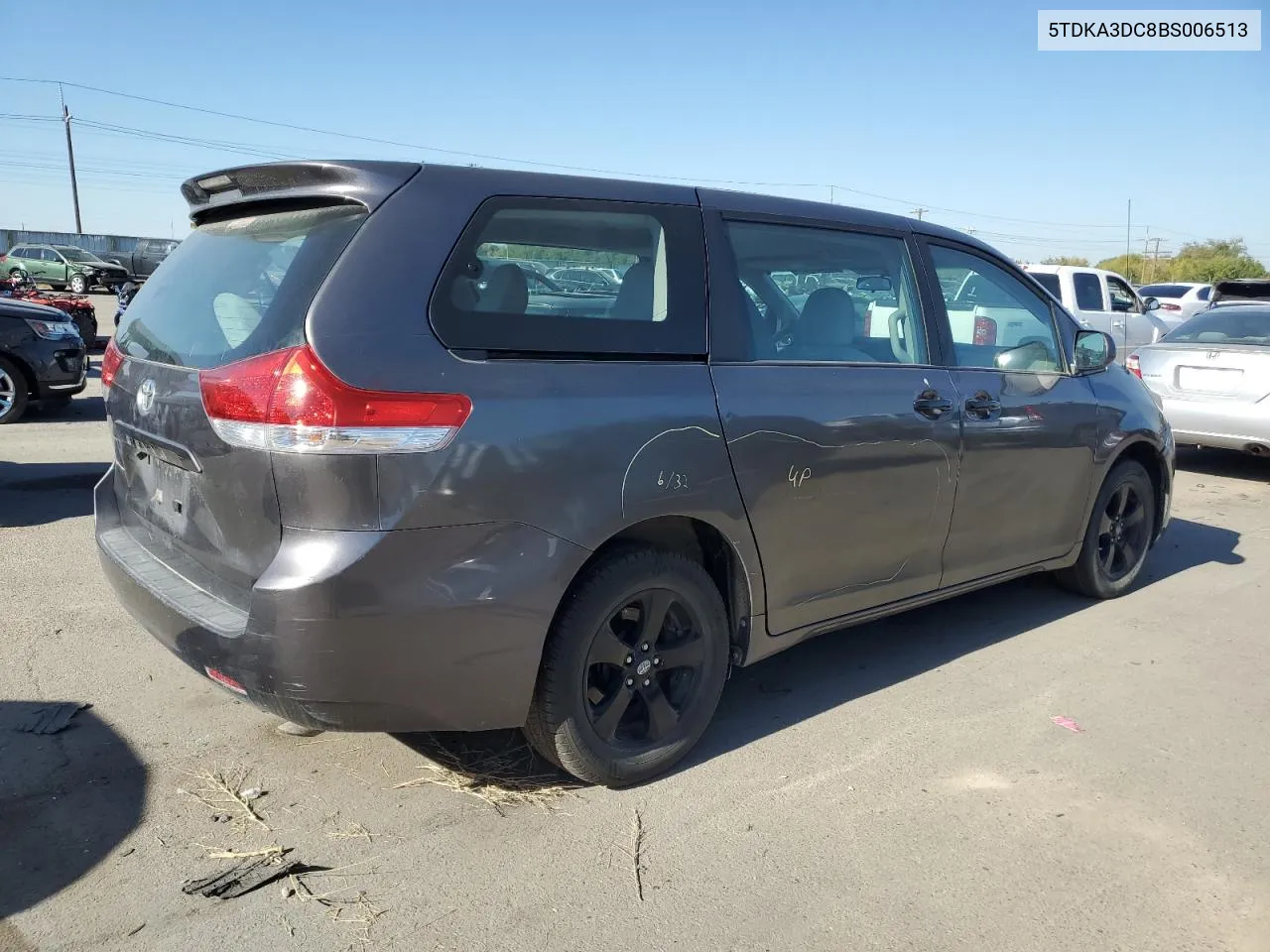 5TDKA3DC8BS006513 2011 Toyota Sienna Base