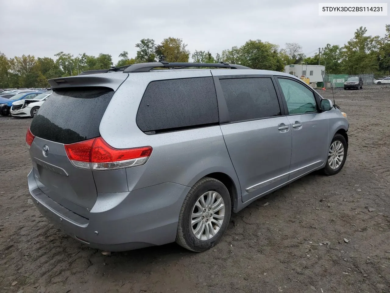 2011 Toyota Sienna Xle VIN: 5TDYK3DC2BS114231 Lot: 72758044