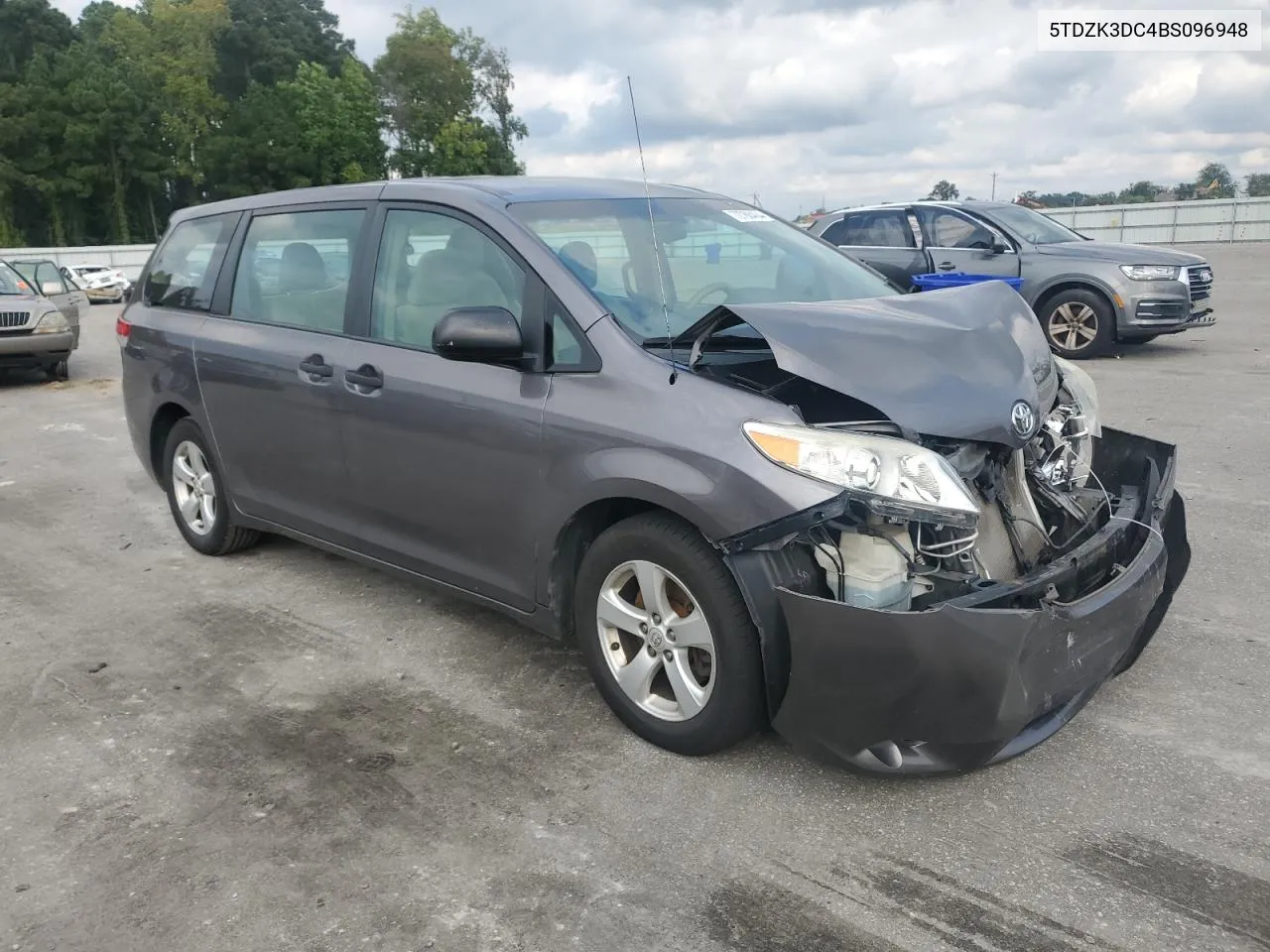 5TDZK3DC4BS096948 2011 Toyota Sienna