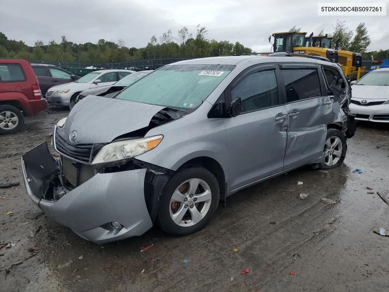 5TDKK3DC4BS097261 2011 Toyota Sienna Le