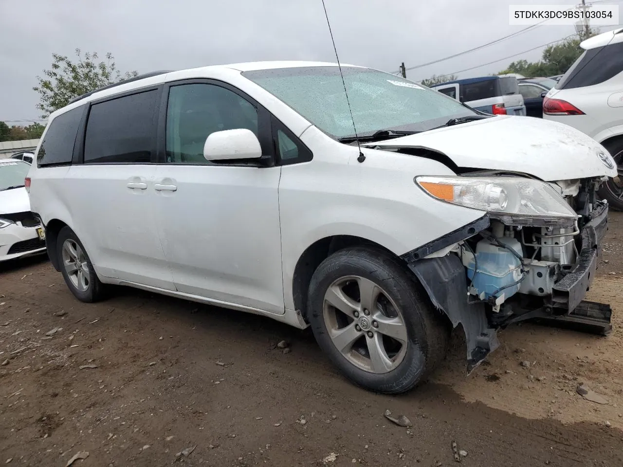 2011 Toyota Sienna Le VIN: 5TDKK3DC9BS103054 Lot: 73173344