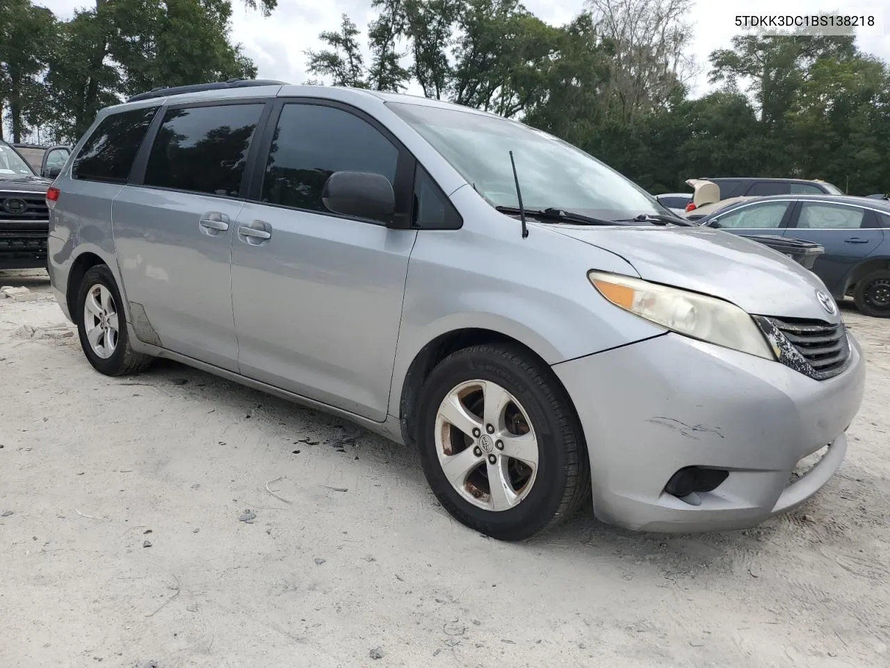 2011 Toyota Sienna Le VIN: 5TDKK3DC1BS138218 Lot: 73271024