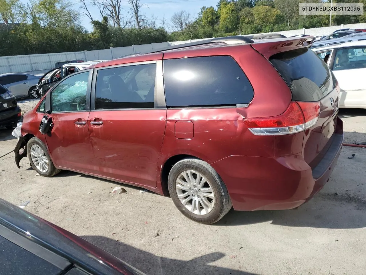 2011 Toyota Sienna Xle VIN: 5TDYK3DCXBS112095 Lot: 73273684