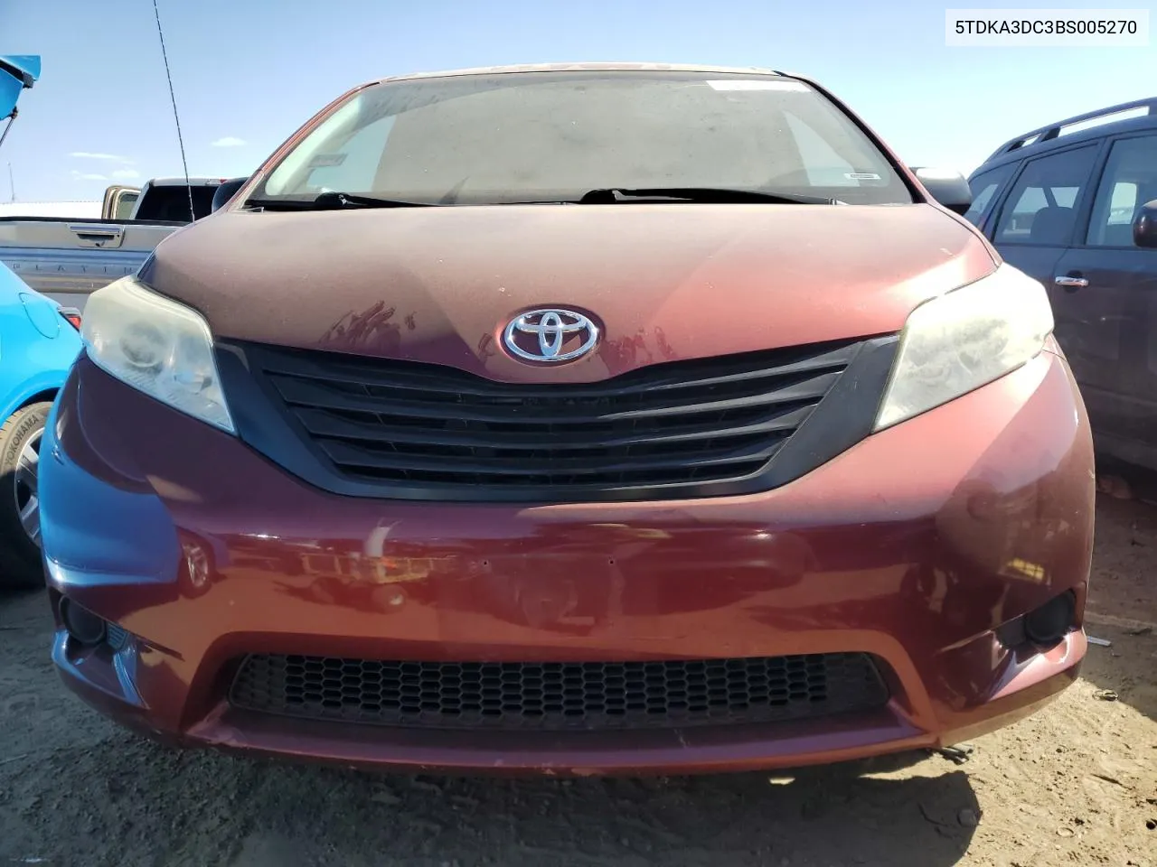 5TDKA3DC3BS005270 2011 Toyota Sienna Base