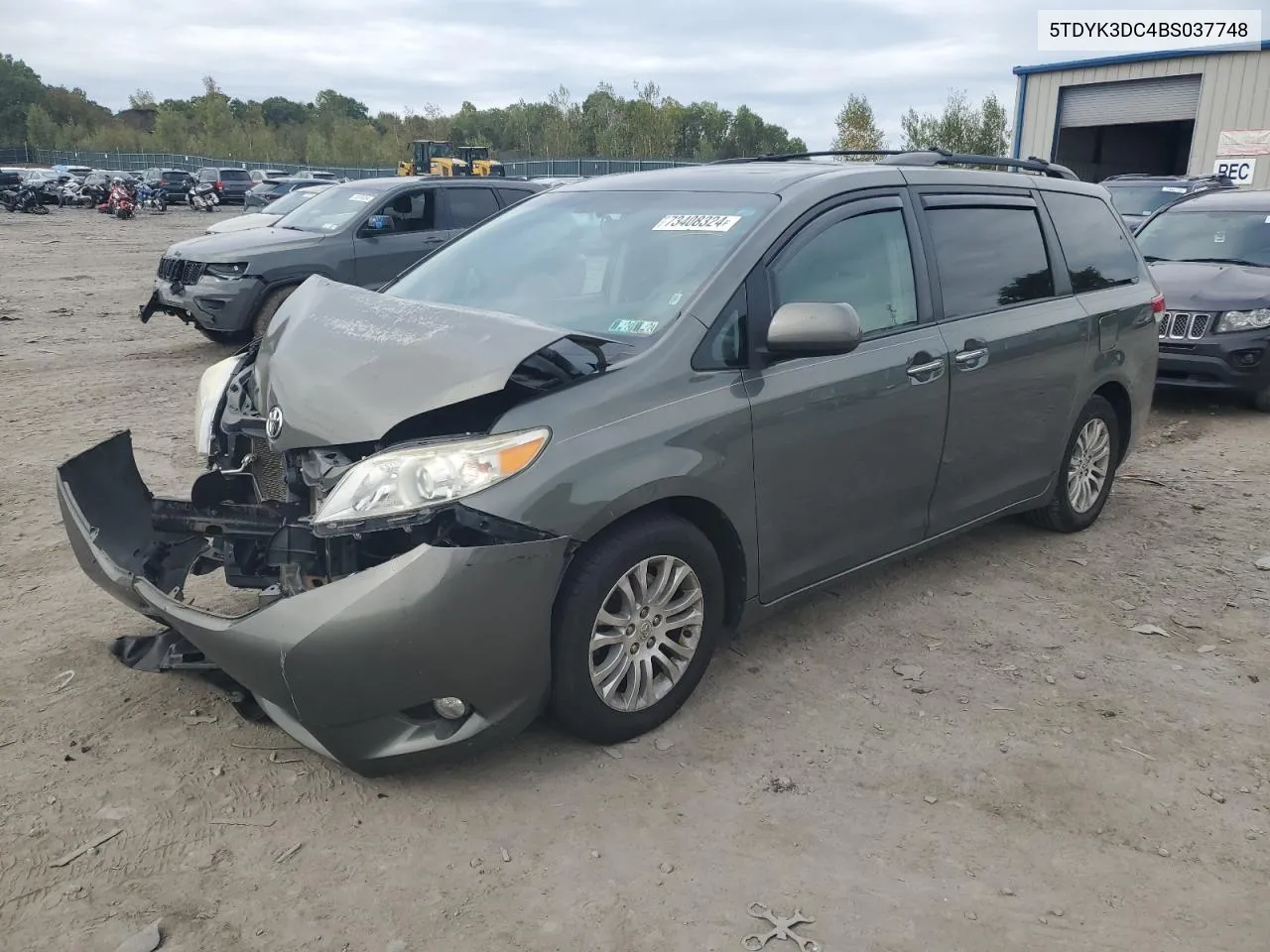 2011 Toyota Sienna Xle VIN: 5TDYK3DC4BS037748 Lot: 73408324