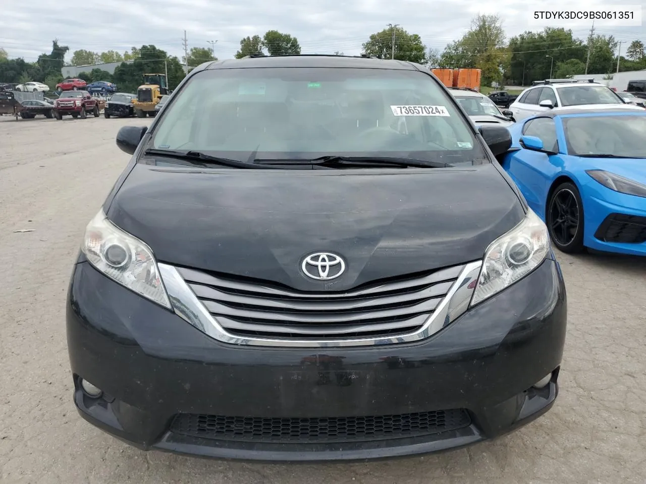 5TDYK3DC9BS061351 2011 Toyota Sienna Xle