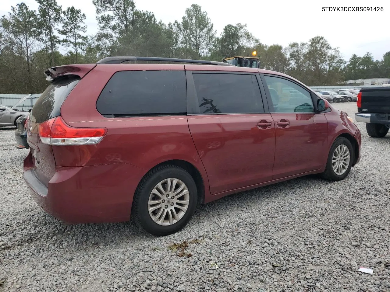 2011 Toyota Sienna Xle VIN: 5TDYK3DCXBS091426 Lot: 73893344