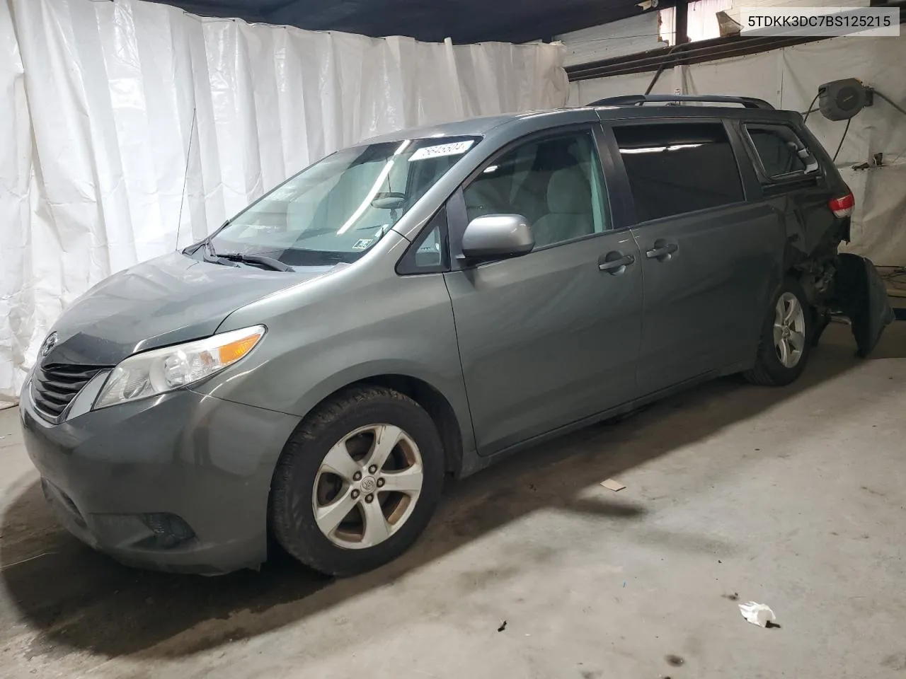 2011 Toyota Sienna Le VIN: 5TDKK3DC7BS125215 Lot: 75645504