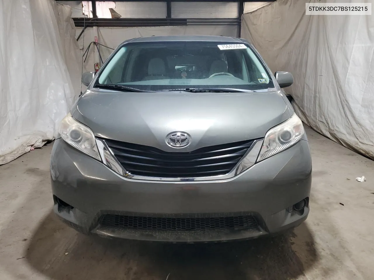 2011 Toyota Sienna Le VIN: 5TDKK3DC7BS125215 Lot: 75645504