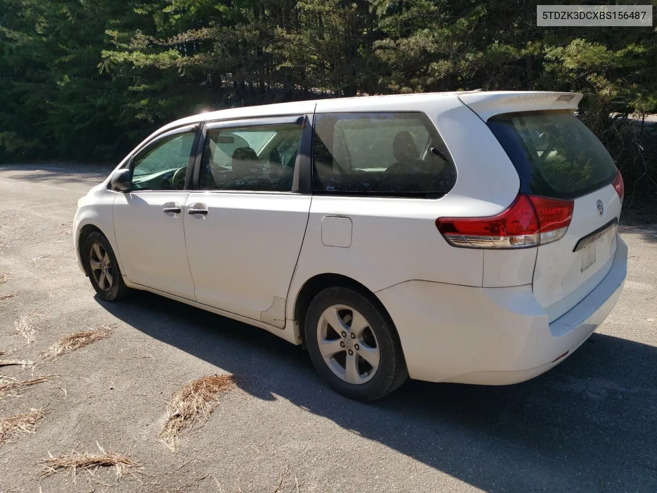 5TDZK3DCXBS156487 2011 Toyota Sienna