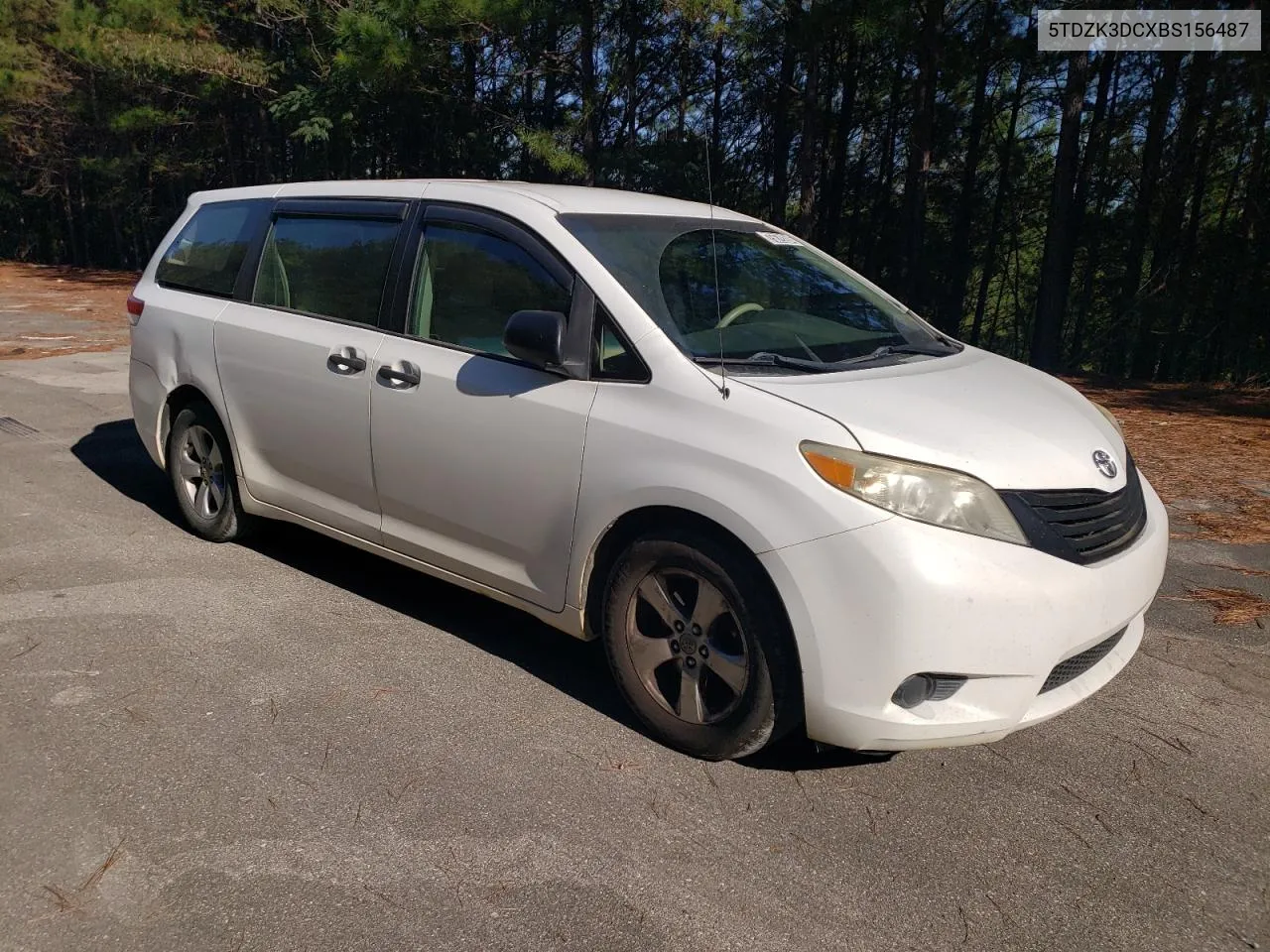 5TDZK3DCXBS156487 2011 Toyota Sienna