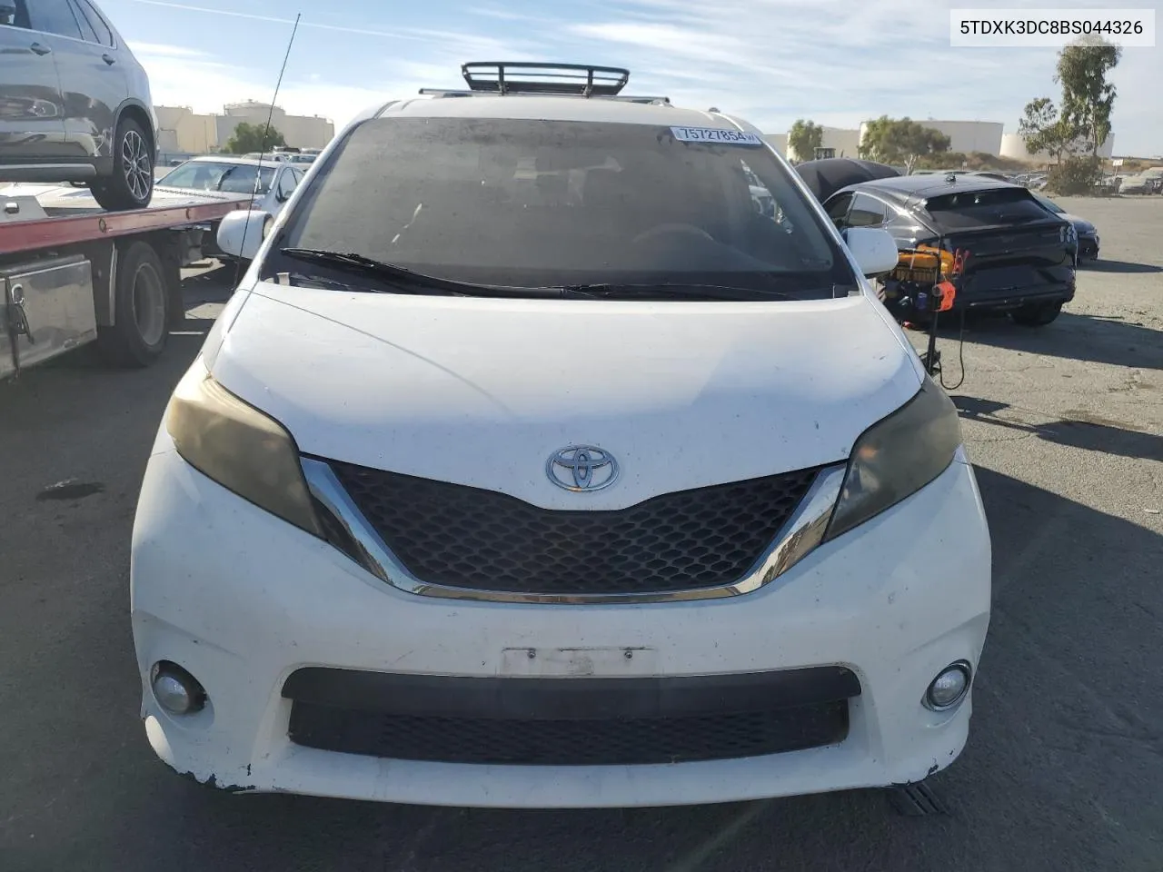 2011 Toyota Sienna Sport VIN: 5TDXK3DC8BS044326 Lot: 75727854