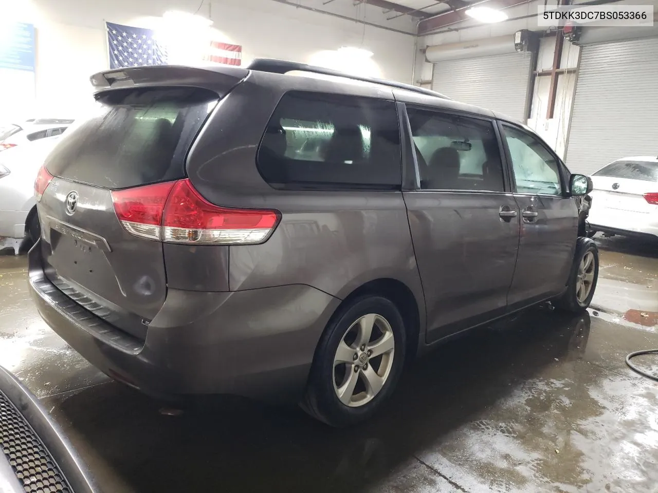 2011 Toyota Sienna Le VIN: 5TDKK3DC7BS053366 Lot: 76484034