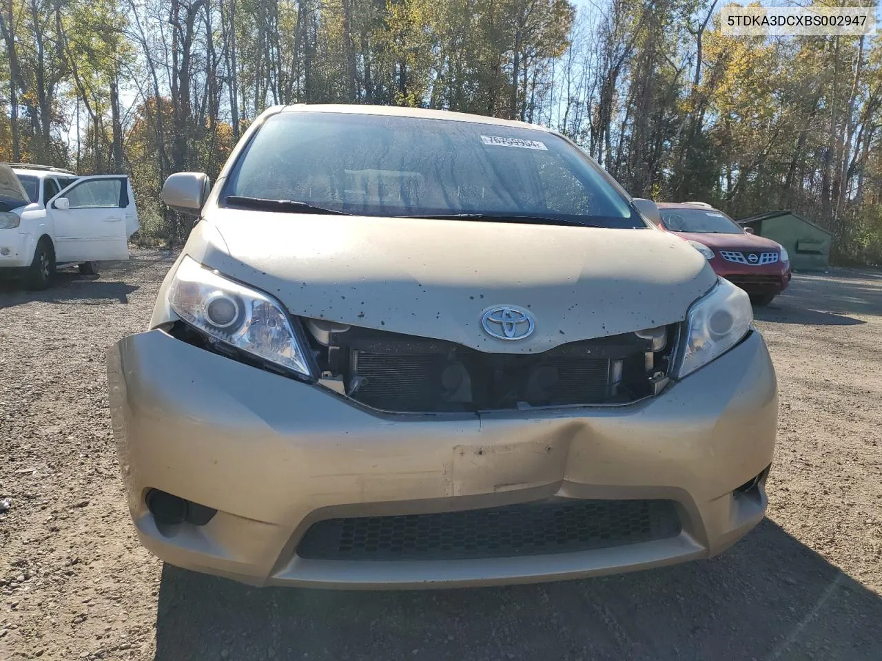 2011 Toyota Sienna Base VIN: 5TDKA3DCXBS002947 Lot: 76759954