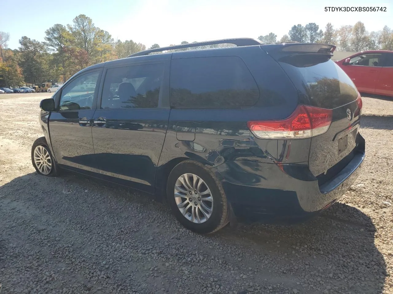 2011 Toyota Sienna Xle VIN: 5TDYK3DCXBS056742 Lot: 76980464