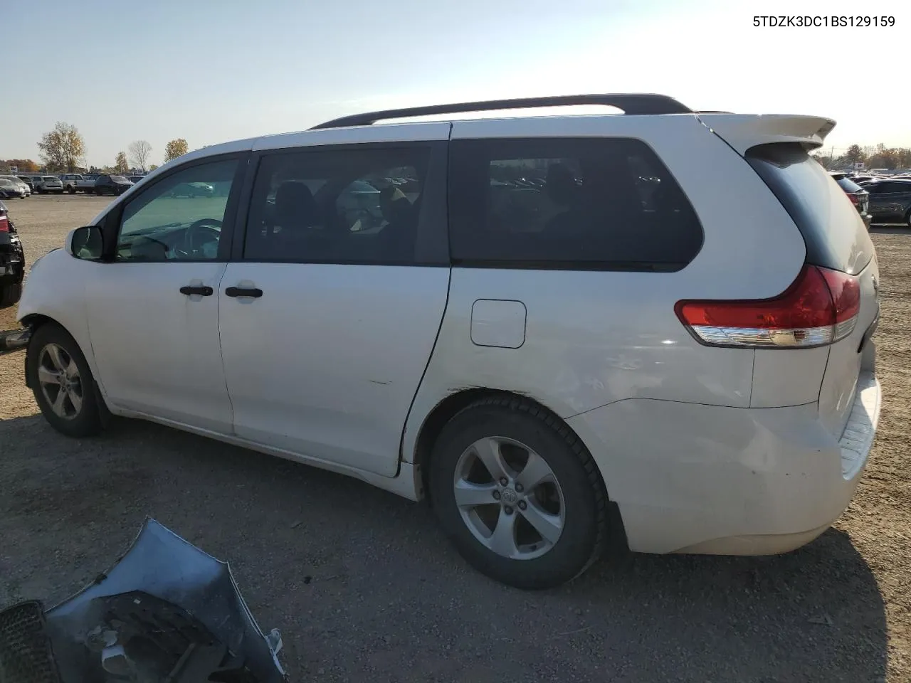 5TDZK3DC1BS129159 2011 Toyota Sienna