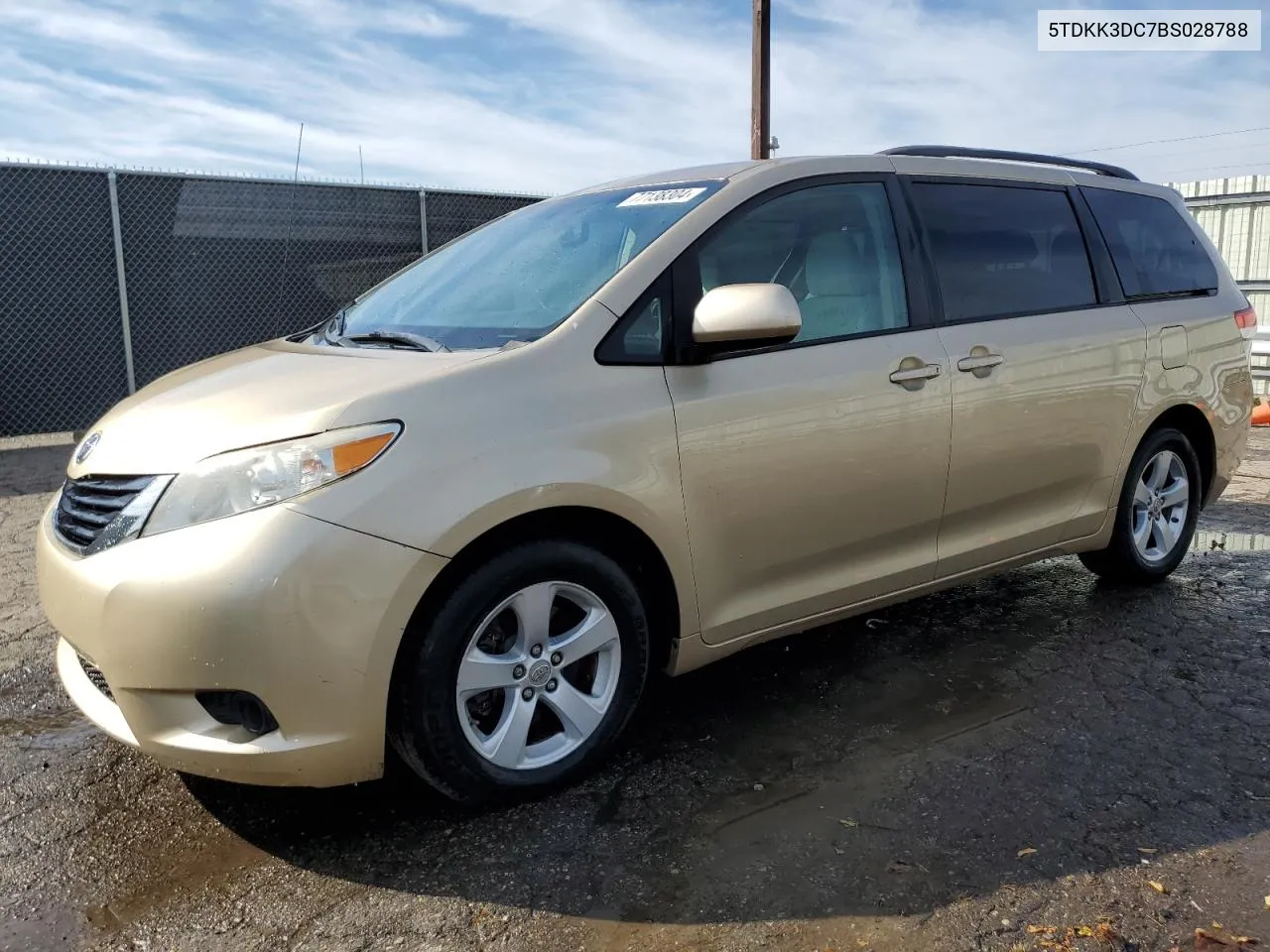 5TDKK3DC7BS028788 2011 Toyota Sienna Le