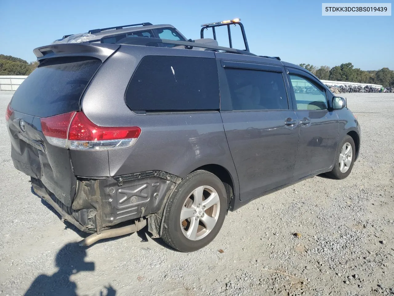 2011 Toyota Sienna Le VIN: 5TDKK3DC3BS019439 Lot: 77666964