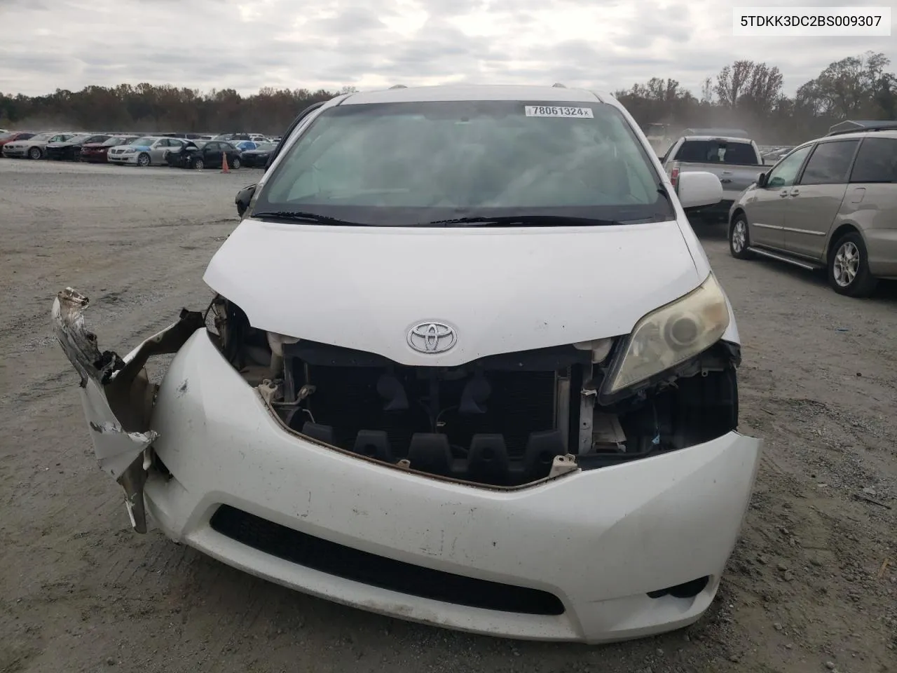 2011 Toyota Sienna Le VIN: 5TDKK3DC2BS009307 Lot: 78061324