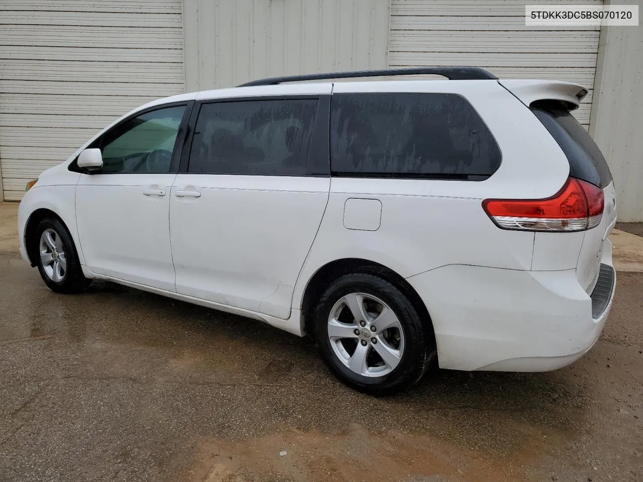 2011 Toyota Sienna Le VIN: 5TDKK3DC5BS070120 Lot: 78438544