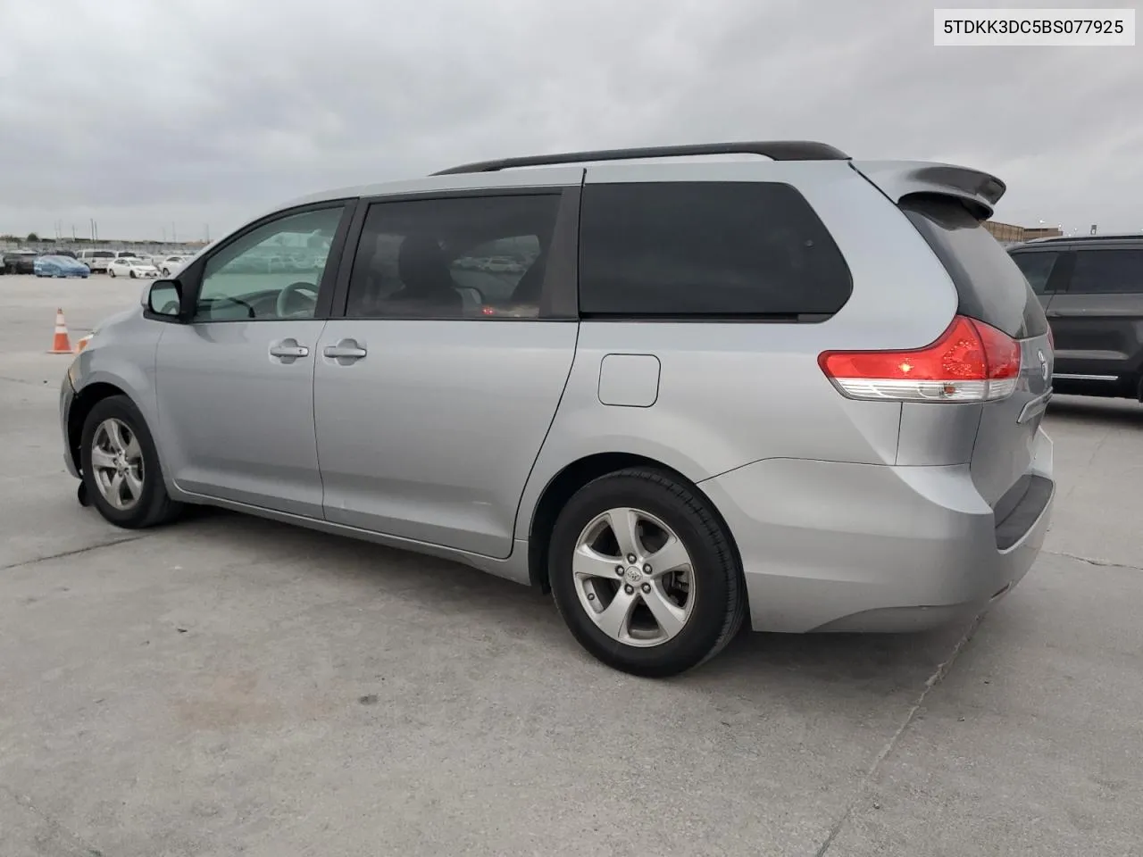 2011 Toyota Sienna Le VIN: 5TDKK3DC5BS077925 Lot: 78666924