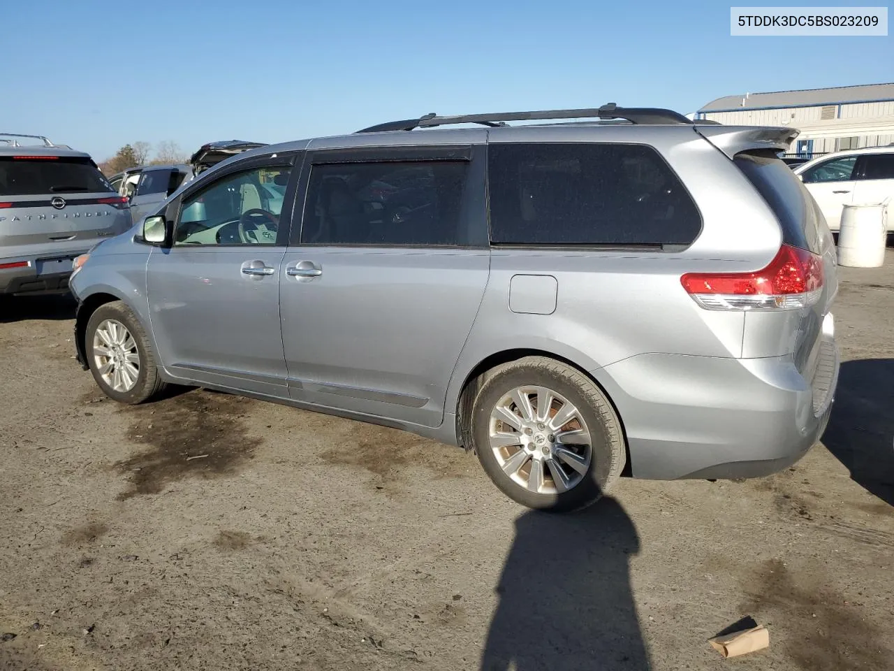 2011 Toyota Sienna Xle VIN: 5TDDK3DC5BS023209 Lot: 79265334