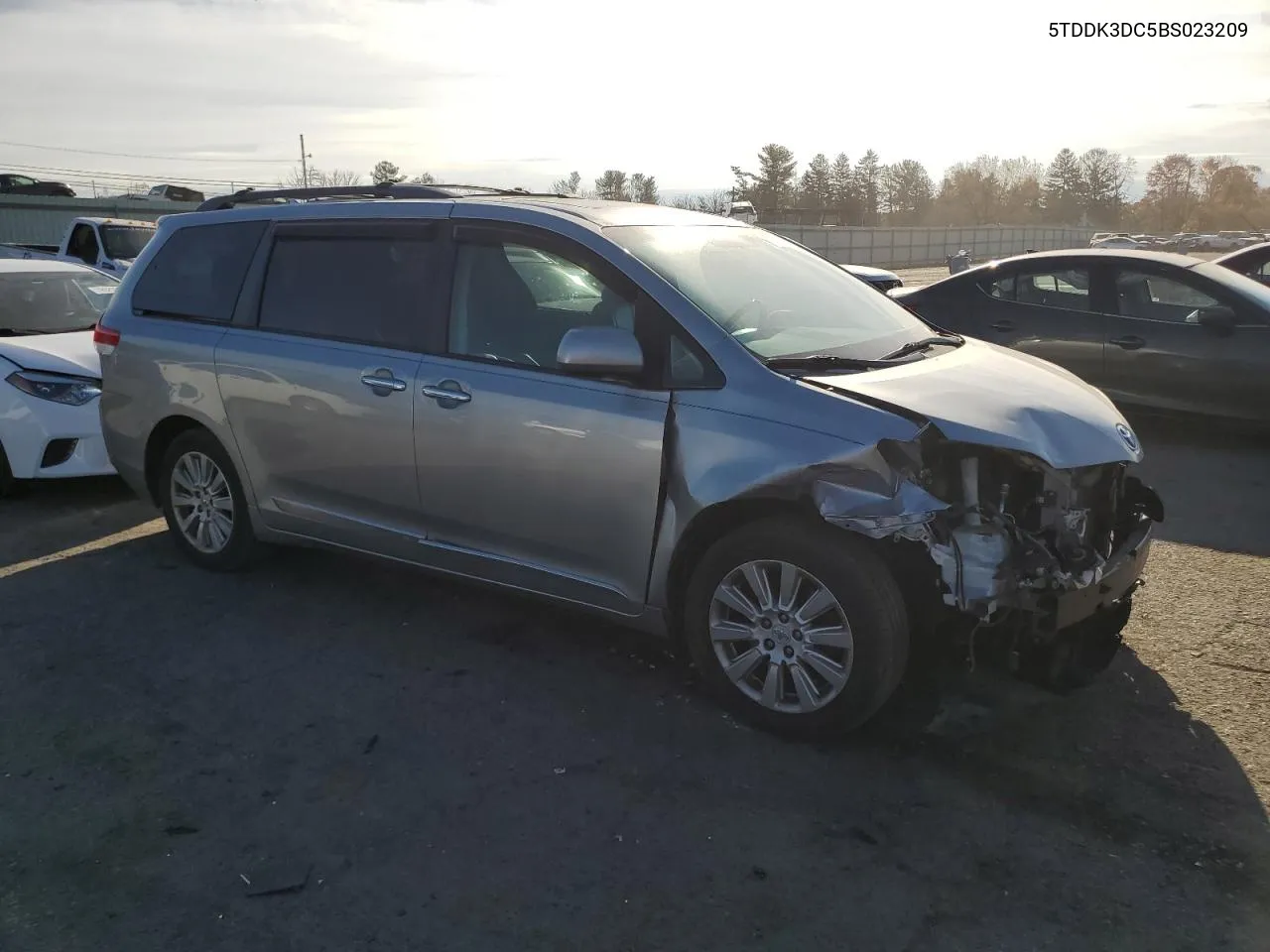 2011 Toyota Sienna Xle VIN: 5TDDK3DC5BS023209 Lot: 79265334