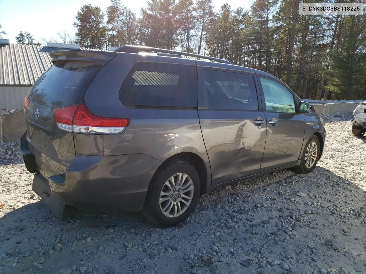 2011 Toyota Sienna Xle VIN: 5TDYK3DC5BS118225 Lot: 79762864