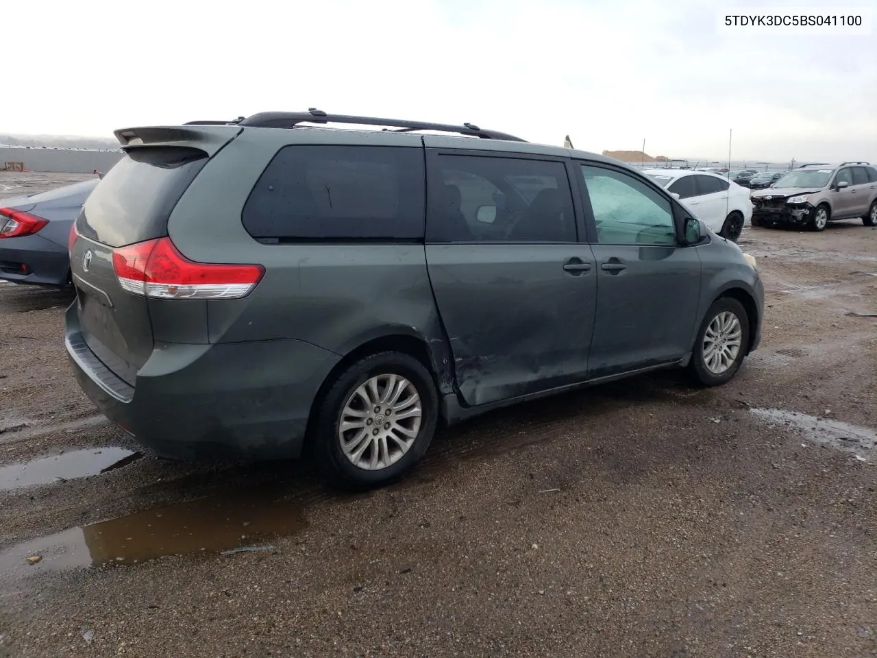 2011 Toyota Sienna Xle VIN: 5TDYK3DC5BS041100 Lot: 80448314