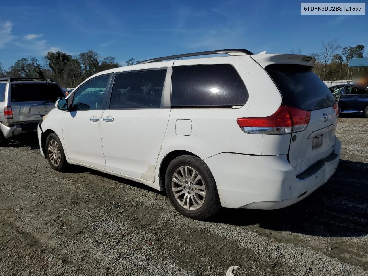 2011 Toyota Sienna Xle VIN: 5TDYK3DC2BS121597 Lot: 80570634