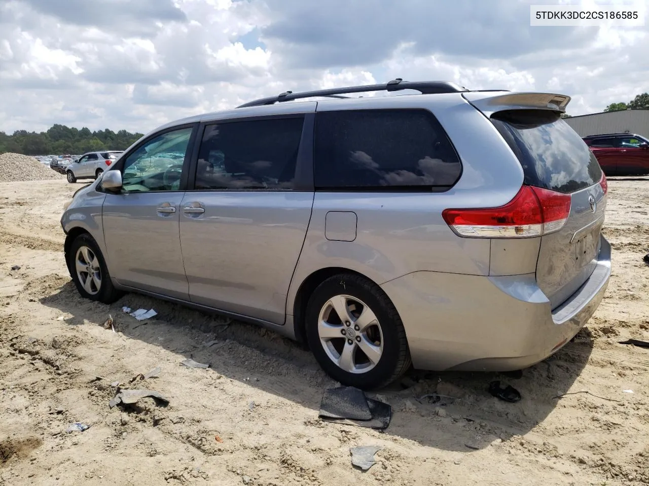 2012 Toyota Sienna Le VIN: 5TDKK3DC2CS186585 Lot: 58020514