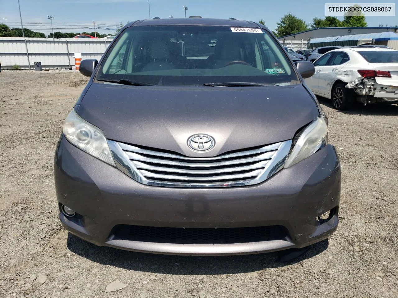 5TDDK3DC7CS038067 2012 Toyota Sienna Xle