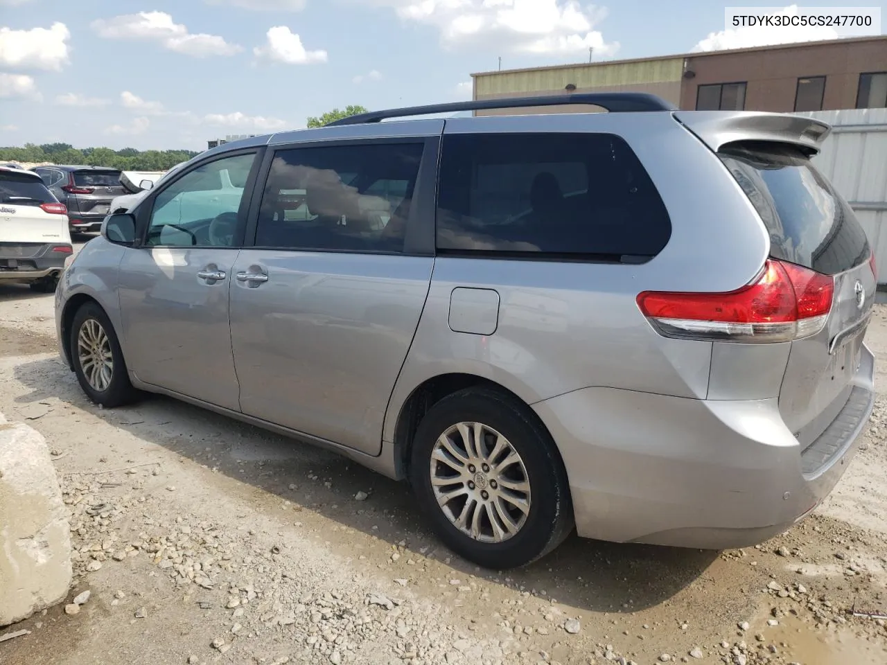 5TDYK3DC5CS247700 2012 Toyota Sienna Xle