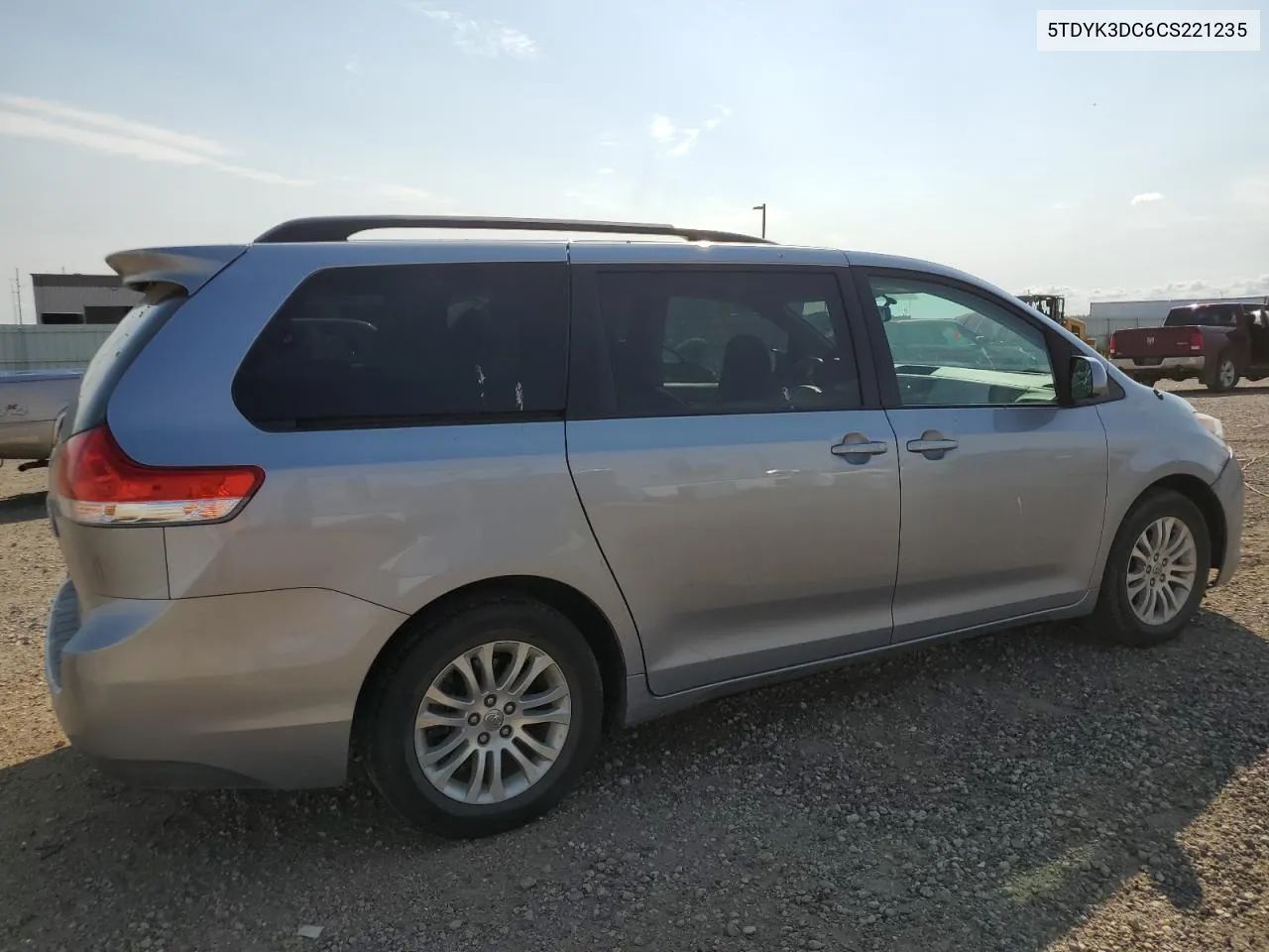 2012 Toyota Sienna Xle VIN: 5TDYK3DC6CS221235 Lot: 62565954