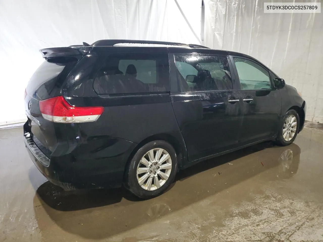 5TDYK3DC0CS257809 2012 Toyota Sienna Xle