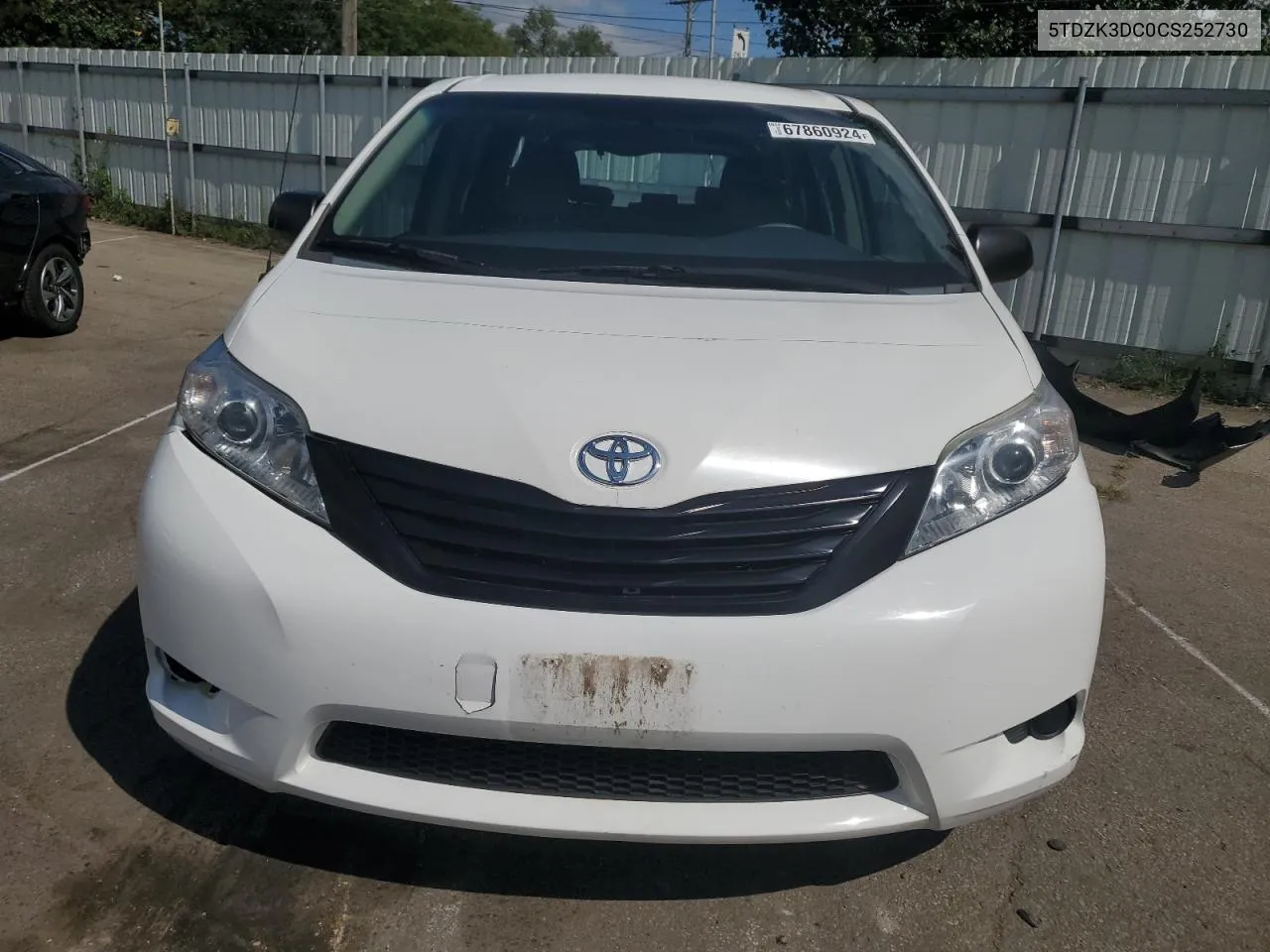 5TDZK3DC0CS252730 2012 Toyota Sienna