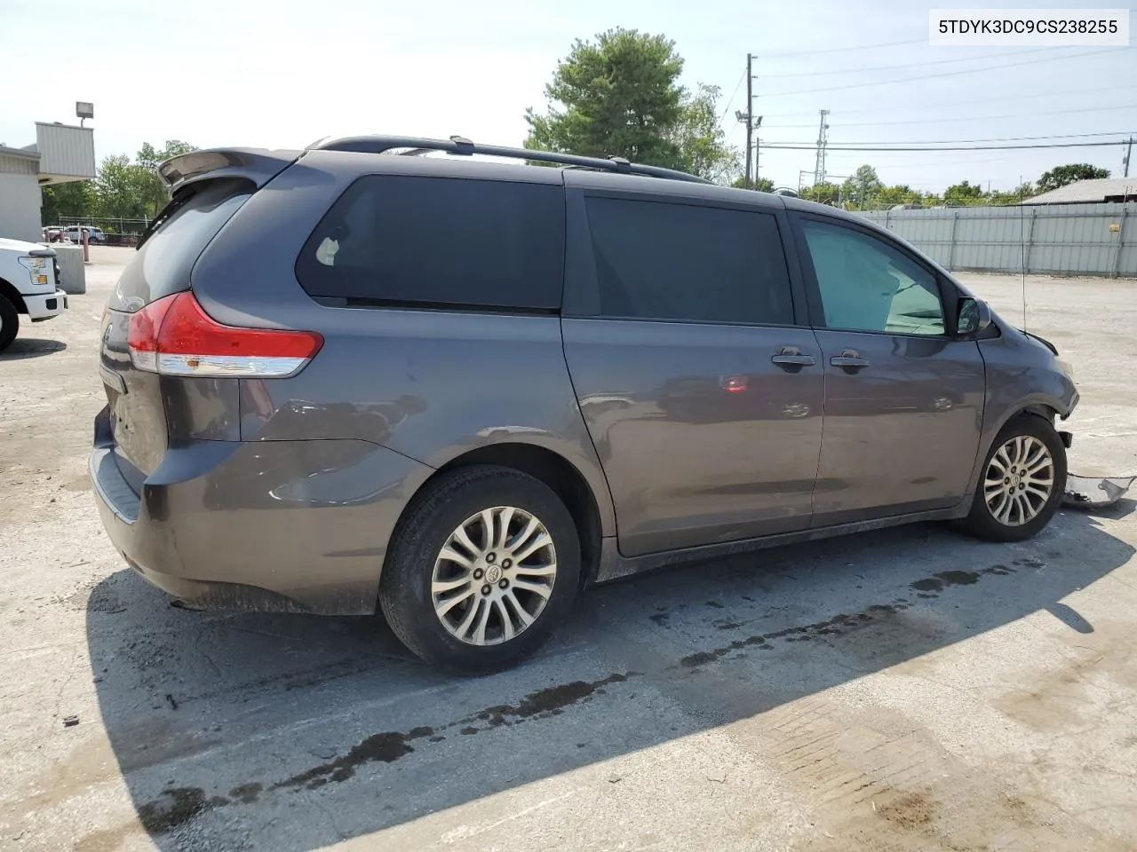 2012 Toyota Sienna Xle VIN: 5TDYK3DC9CS238255 Lot: 68365164