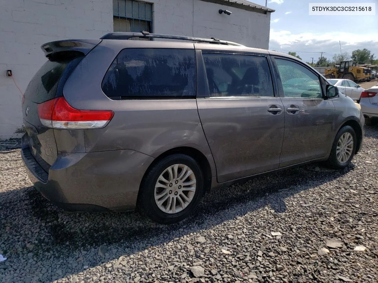 5TDYK3DC3CS215618 2012 Toyota Sienna Xle