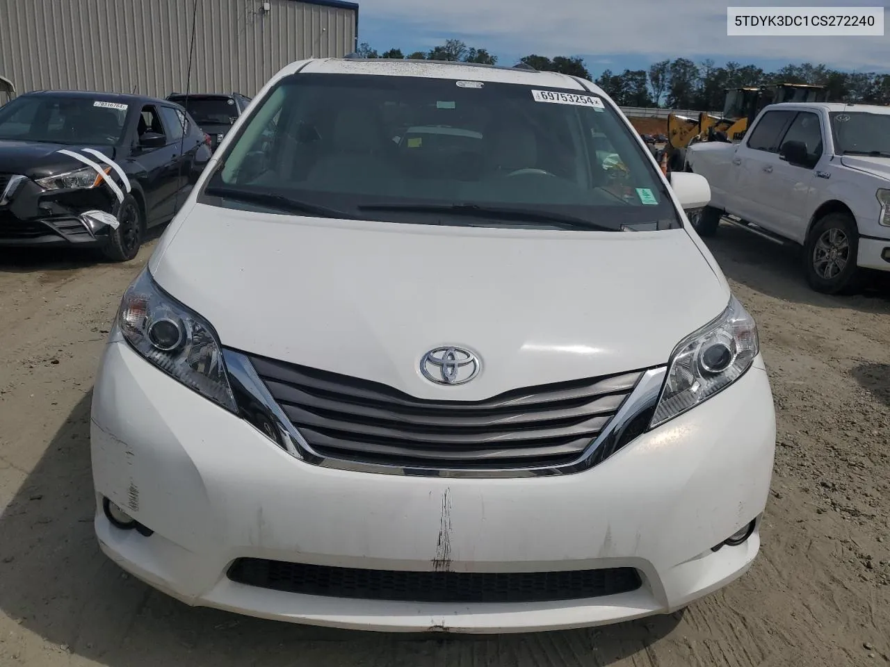 5TDYK3DC1CS272240 2012 Toyota Sienna Xle