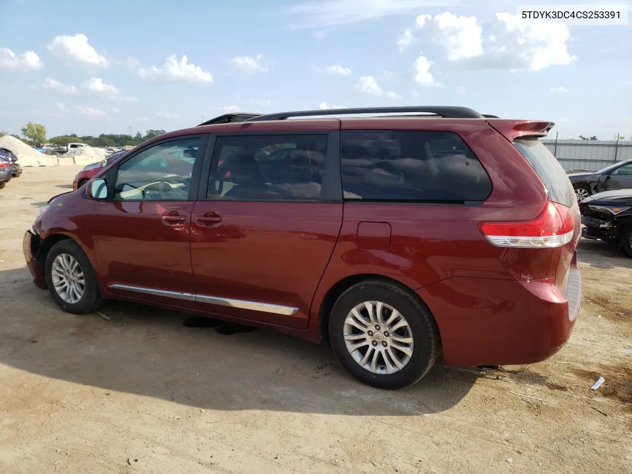 2012 Toyota Sienna Xle VIN: 5TDYK3DC4CS253391 Lot: 69800704